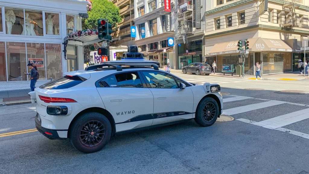 Waymo Taxi